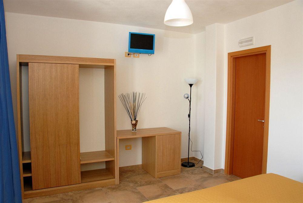 קרוביניו Torre Guaceto Resort מראה חיצוני תמונה